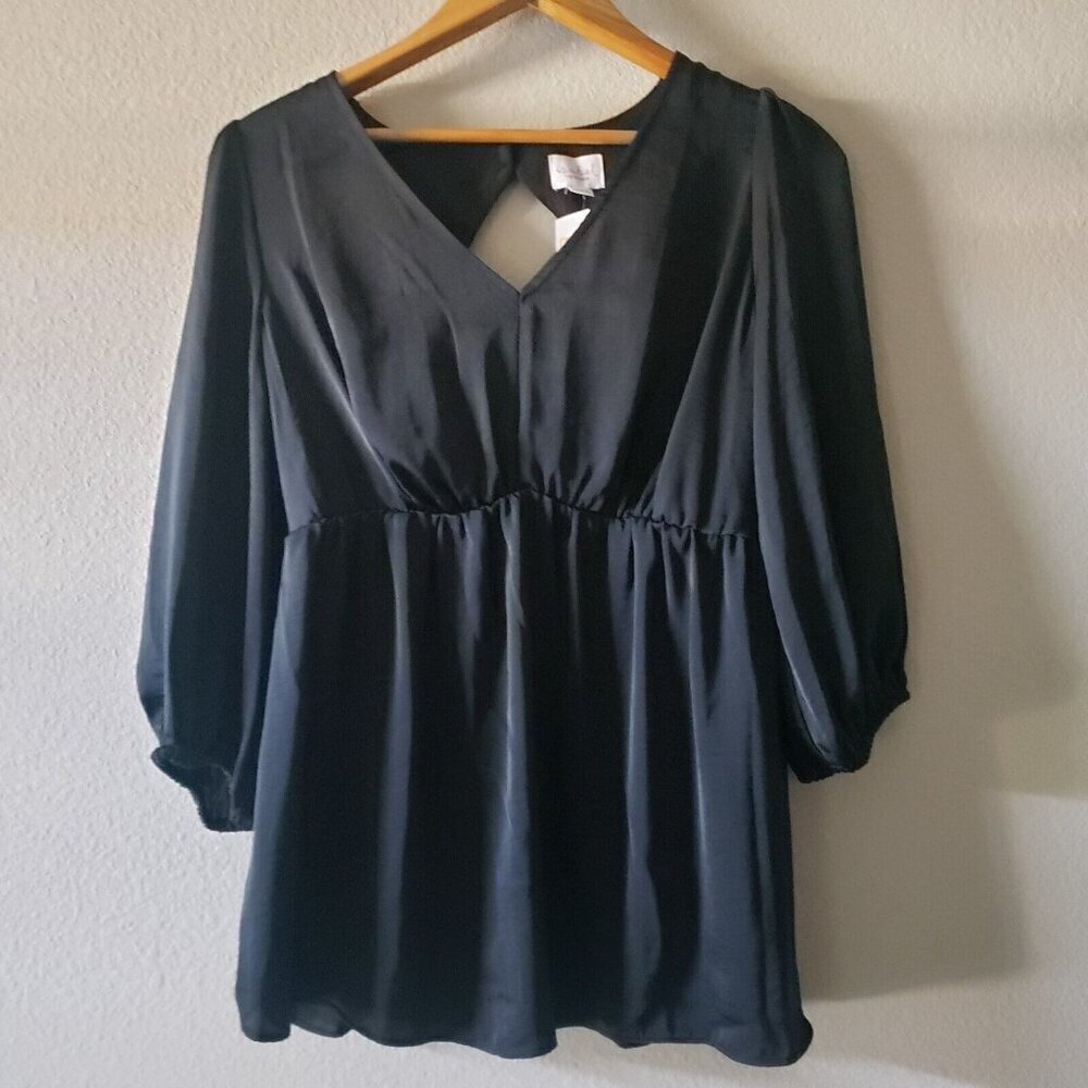 Ingrid & Isabel 3/4 Sleeve Maternity Top Black Open Back Isabel Maternity Medium